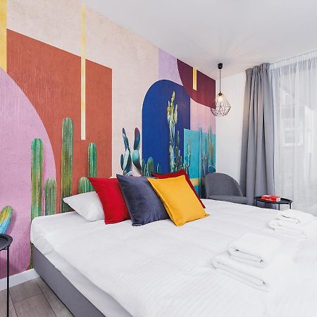 Wow! Aparthotel By Krakowmyplace エクステリア 写真