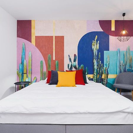 Wow! Aparthotel By Krakowmyplace エクステリア 写真