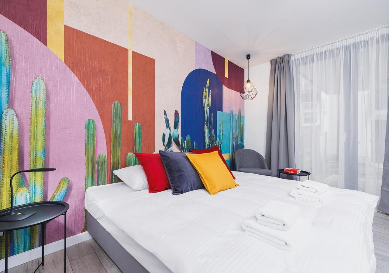Wow! Aparthotel By Krakowmyplace エクステリア 写真