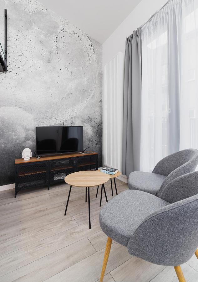 Wow! Aparthotel By Krakowmyplace エクステリア 写真