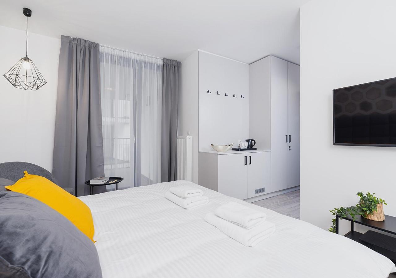 Wow! Aparthotel By Krakowmyplace エクステリア 写真