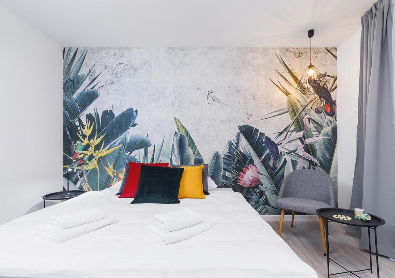 Wow! Aparthotel By Krakowmyplace エクステリア 写真
